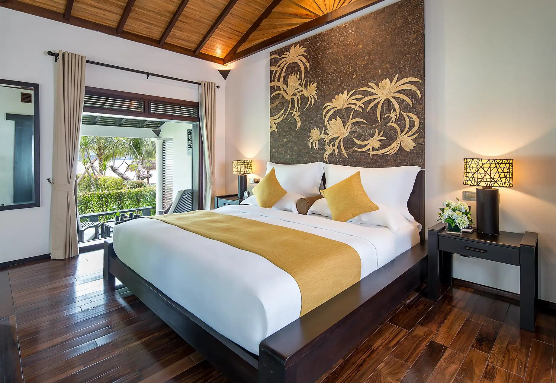 Đặt Resort 5 sao Nha Trang cùng Traveloka