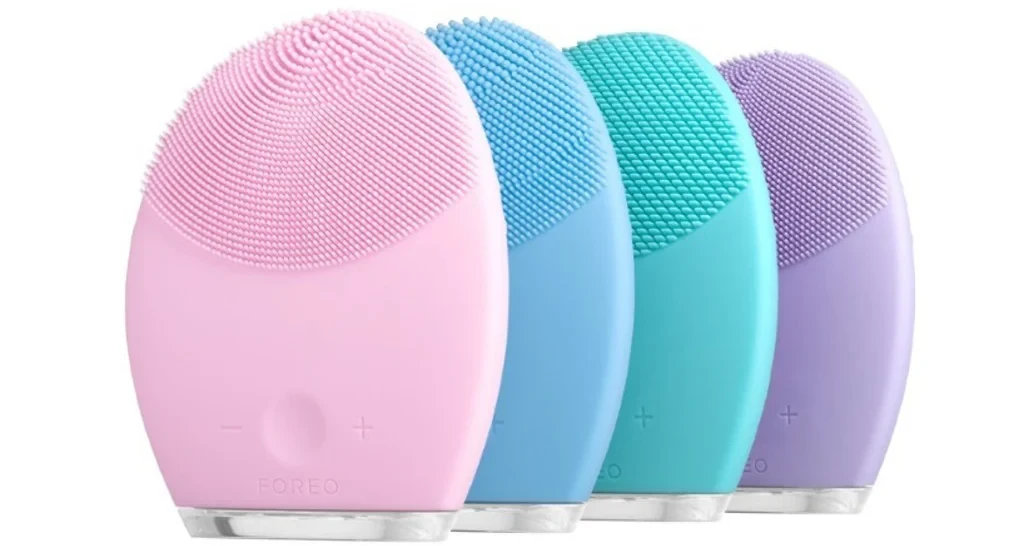 Những dòng máy rửa mặt hot nhất của Foreo