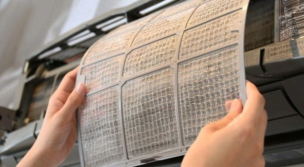 Nguyên nhân máy lạnh bị chảy nước, nhiễu nước ở cục lạnh